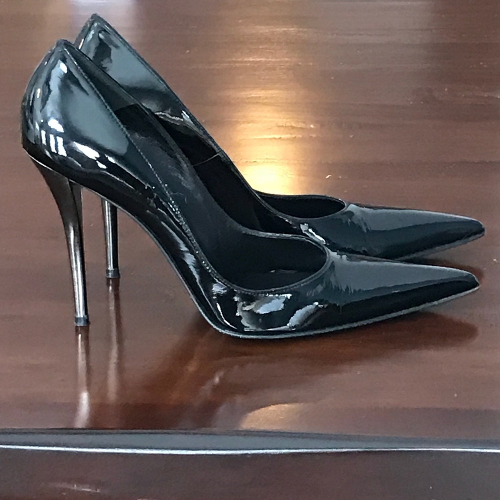 Black patent heels